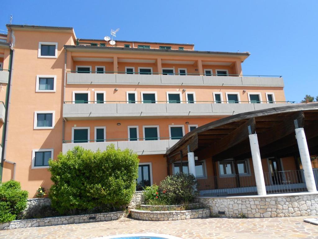 Hotel Santangelo Monte SantʼAngelo Exterior foto